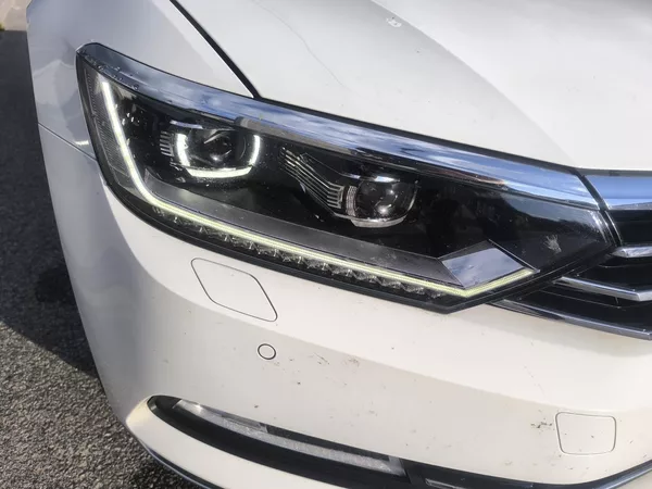 Volkswagen Passat 2.0TDI,95TKM,MAX VÝBAVA,MASÁŽE - foto 22