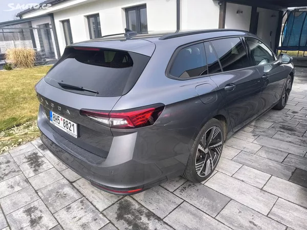 Škoda Superb -DPH,KRÁSNÝ,CZ,VÝBAVA,MASÁŽE - foto 4