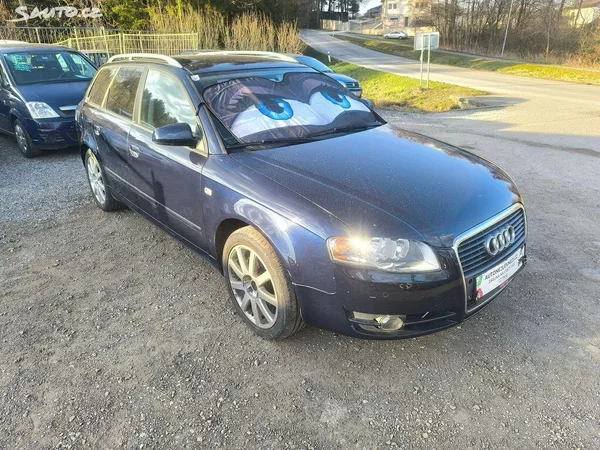 Audi A4 TDI 4X4,135TKM,KRÁSNÁ,SERVISKA - foto 25