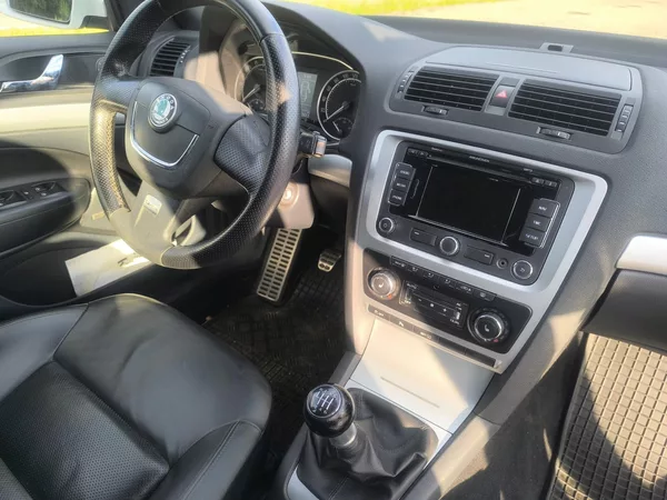 Škoda Octavia RS,KRÁSNÁ,100TKM,SERVISKA,1MAJ - foto 12