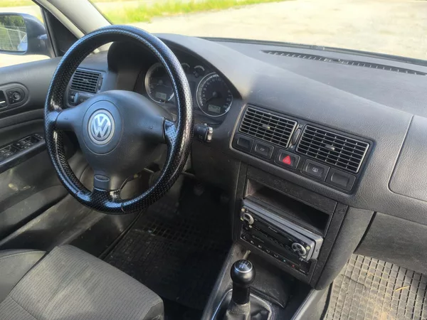 Volkswagen Golf GT-TDI66KW,PĚKNÝ,SERVISKA,1MAJ - foto 9