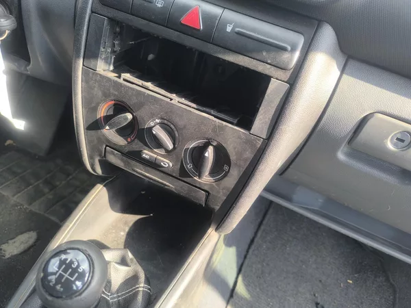 Seat Leon BEZ KOROZE,KLIMA,240KM,NOVÁ TK - foto 10