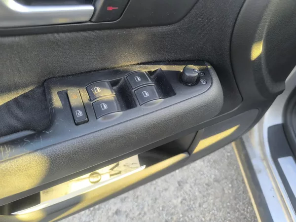 Audi A4 1,9TDI BEZ DPF,KRÁSNÁ,SERVISKA - foto 22