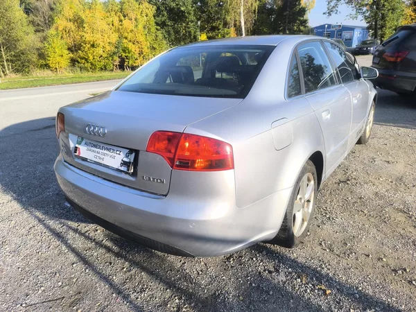Audi A4 1,9TDI BEZ DPF,KRÁSNÁ,SERVISKA - foto 4
