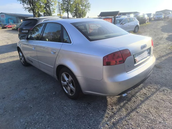 Audi A4 1,9TDI BEZ DPF,KRÁSNÁ,SERVISKA - foto 6