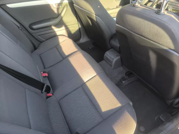 Audi A4 1,9TDI BEZ DPF,KRÁSNÁ,SERVISKA - foto 8