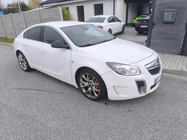 Opel Insignia OPC 2,8BITURBO 360K,4X4,VÝBAVA