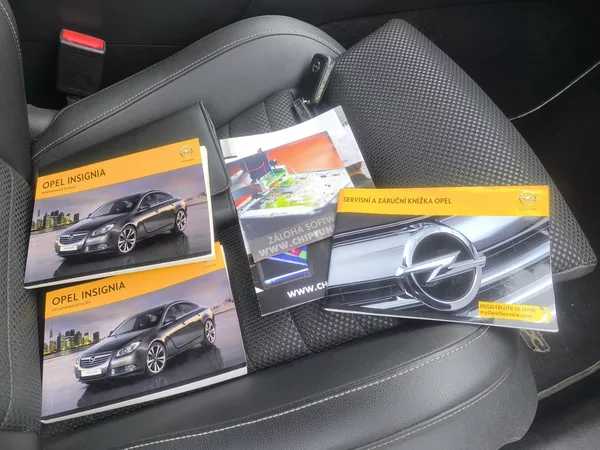 Opel Insignia OPC 2,8BITURBO 360K,4X4,VÝBAVA - foto 14