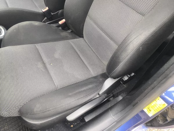 Seat Leon TDI66KW,KRÁSNÝ,110KM, SERVISKA - foto 16