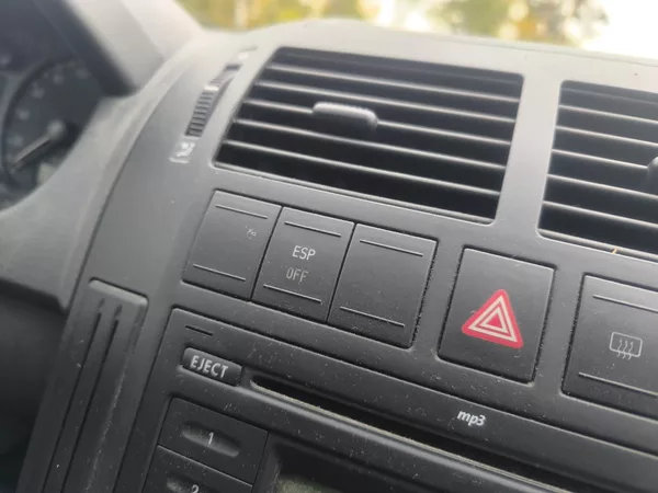 Volkswagen Polo 1.9TDI, VÝBAVA,KRÁSNÉ,SERVISKA - foto 9