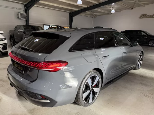 Audi A5 TDI 150kW QUATTRO STR S-LINE!! - foto 11