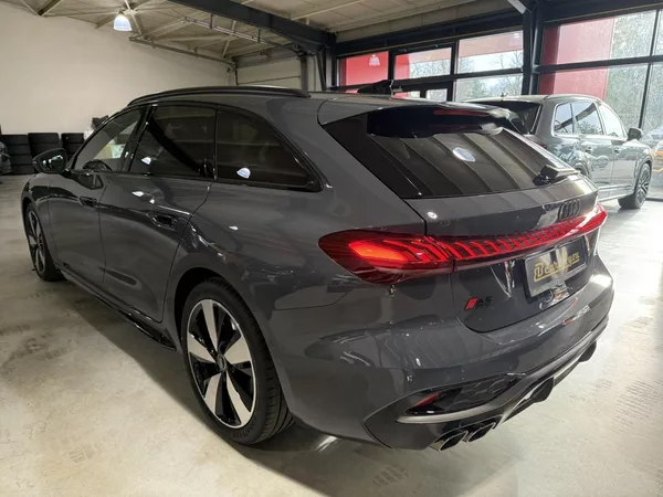 Audi A5 TDI 150kW QUATTRO STR S-LINE!! - foto 9