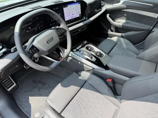Audi A6 TFSI 270kW 4X4 S-LINE VZDUCH - foto 27