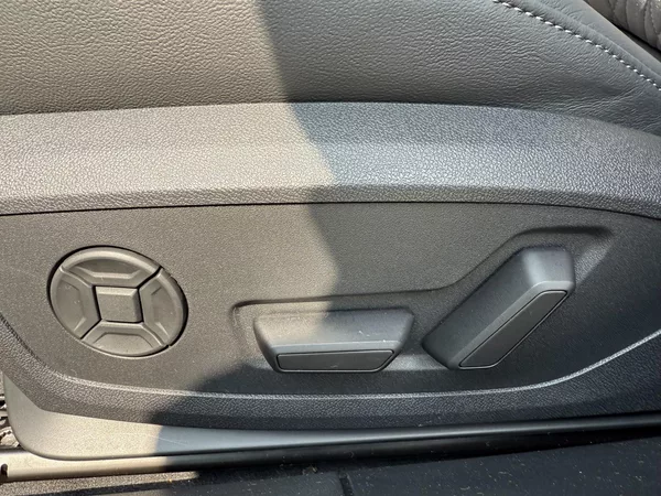 Audi A6 TFSI 270kW 4X4 S-LINE VZDUCH - foto 52