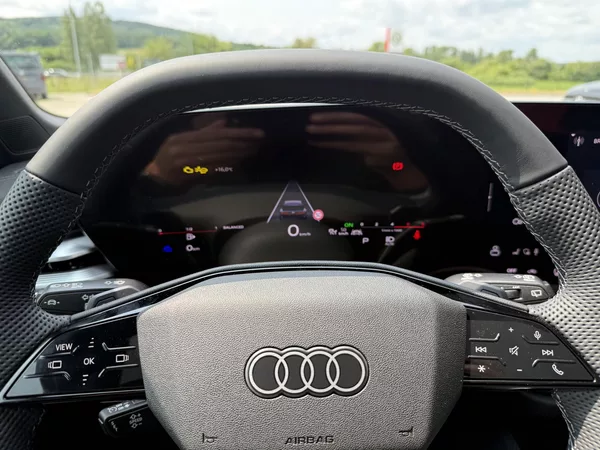Audi A6 TFSI 270kW 4X4 S-LINE VZDUCH - foto 54