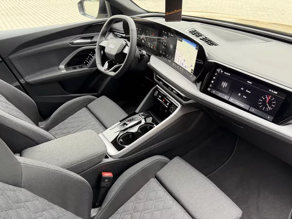 Audi Q5 TDI 150kW 4X4 S-LINE R20 3D!!! - foto 33