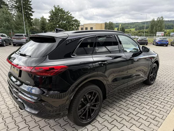 Audi Q5 TFSI 150kW 4X4 S-LINE R20 3D!! - foto 10