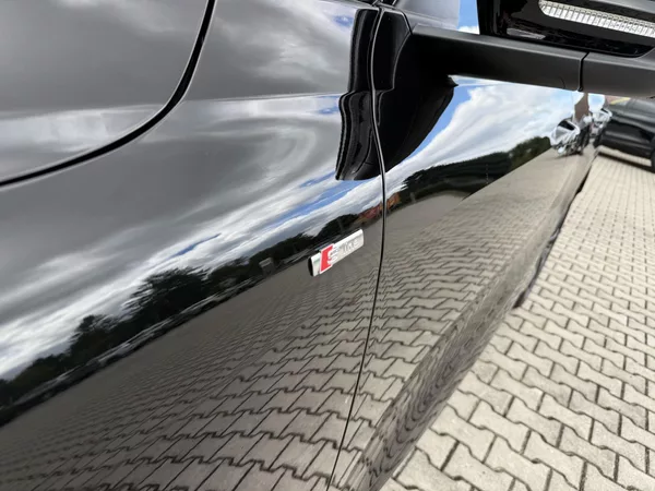 Audi Q5 TFSI 150kW 4X4 S-LINE R20 3D!! - foto 20