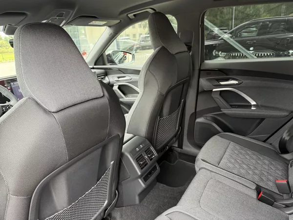 Audi Q5 TFSI 150kW 4X4 S-LINE R20 3D!! - foto 24