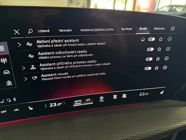 Audi Q5 TFSI 150kW 4X4 S-LINE R20 3D!! - foto 58