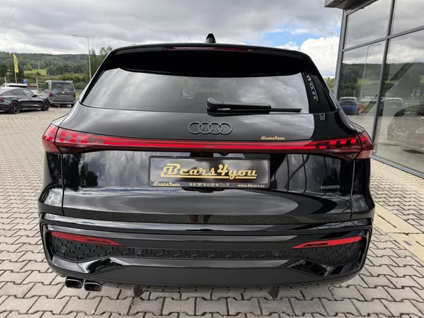 Audi Q5 TFSI 150kW 4X4 S-LINE R20 3D!! - foto 8