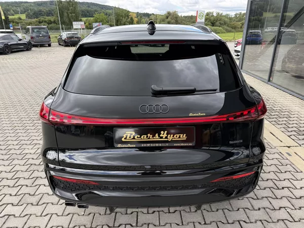 Audi Q5 TFSI 150kW 4X4 S-LINE R20 3D!! - foto 9