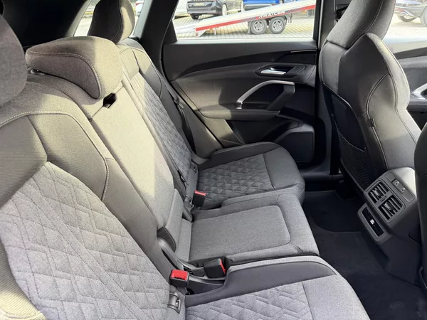 Audi Q5 TDI 150kW 4X4 S-LINE R20 3D!!! - foto 30