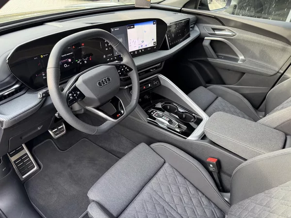Audi Q5 TDI 150kW 4X4 S-LINE R20 3D!!! - foto 37