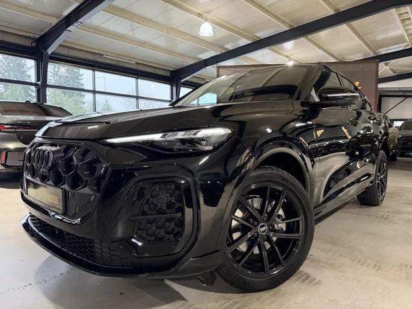 Audi Q5 SB TFSI 150kW 4X4 SLINE R20 3D