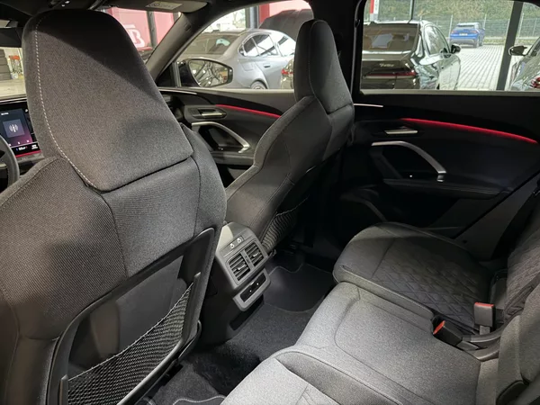Audi Q5 SB TFSI 150kW 4X4 SLINE R20 3D - foto 22