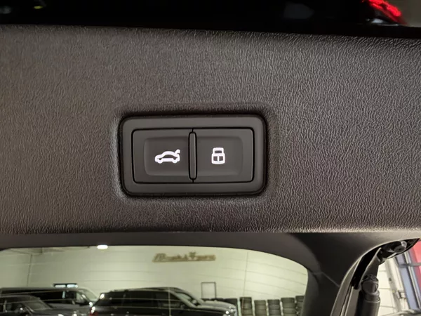 Audi Q5 SB TFSI 150kW 4X4 SLINE R20 3D - foto 24