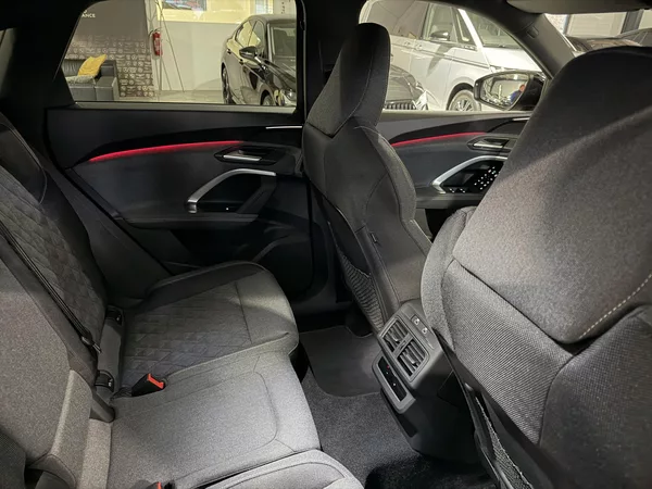 Audi Q5 SB TFSI 150kW 4X4 SLINE R20 3D - foto 26