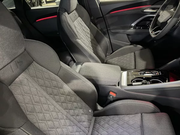 Audi Q5 SB TFSI 150kW 4X4 SLINE R20 3D - foto 30