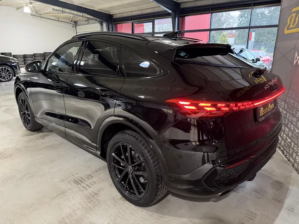 Audi Q5 SB TFSI 150kW 4X4 SLINE R20 3D - foto 5