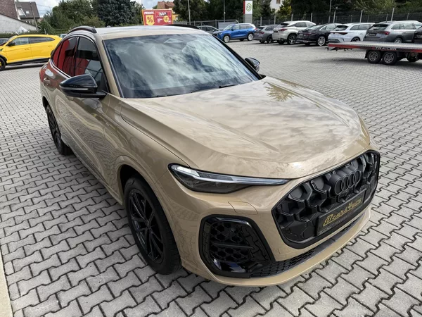 Audi Q5 SB TDI 150kW 4X4 S-LINE R20 3D - foto 14