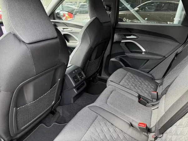 Audi Q5 SB TDI 150kW 4X4 S-LINE R20 3D - foto 26