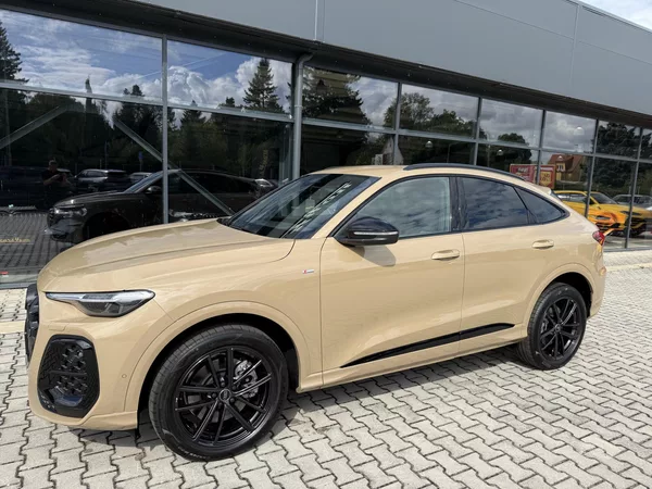 Audi Q5 SB TDI 150kW 4X4 S-LINE R20 3D - foto 3