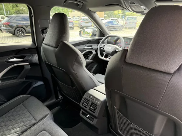 Audi Q5 SB TDI 150kW 4X4 S-LINE R20 3D - foto 34
