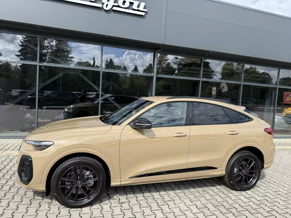 Audi Q5 SB TDI 150kW 4X4 S-LINE R20 3D - foto 4