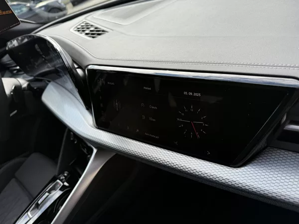 Audi Q5 SB TDI 150kW 4X4 S-LINE R20 3D - foto 40