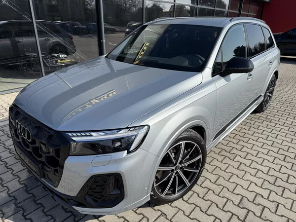 Audi Q7 50TDI 210kW S-LINE 7MÍST NZN!! - foto 2