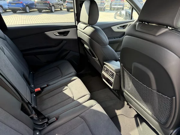 Audi Q7 50TDI 210kW S-LINE 7MÍST NZN!! - foto 35