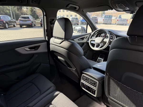Audi Q7 50TDI 210kW S-LINE 7MÍST NZN!! - foto 37