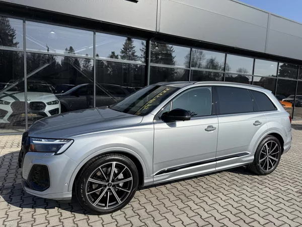 Audi Q7 50TDI 210kW S-LINE 7MÍST NZN!! - foto 4