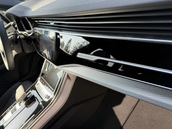 Audi Q7 50TDI 210kW S-LINE 7MÍST NZN!! - foto 42