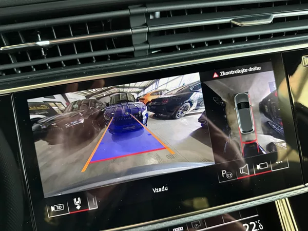 Audi Q7 50TDI 210kW S-LINE 7MÍST NZN!! - foto 48