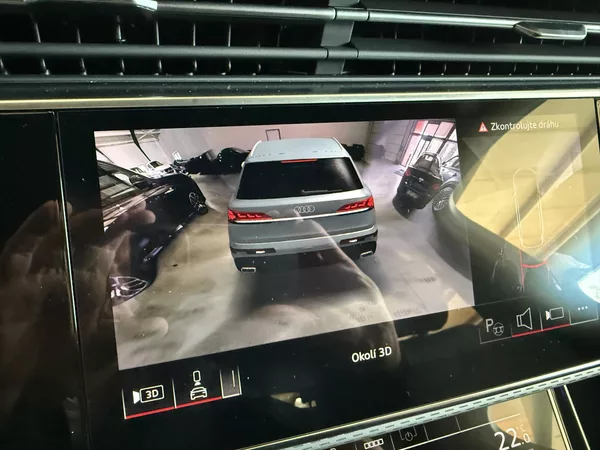 Audi Q7 50TDI 210kW S-LINE 7MÍST NZN!! - foto 49