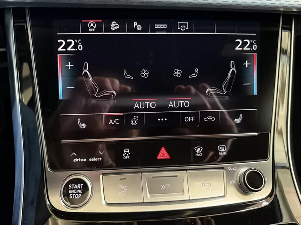 Audi Q7 50TDI 210kW S-LINE 7MÍST NZN!! - foto 52