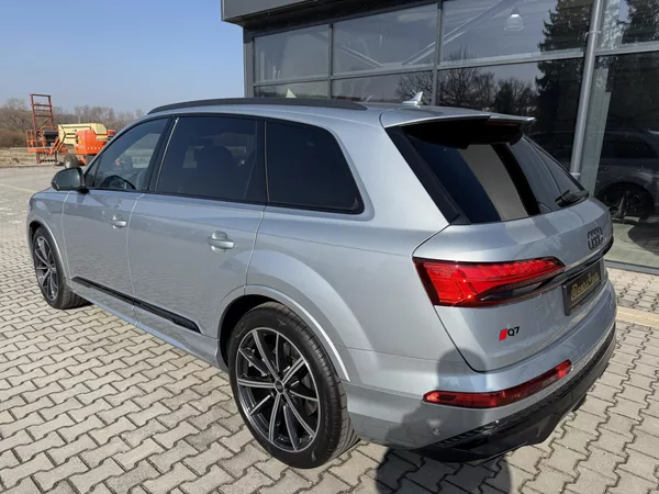 Audi Q7 50TDI 210kW S-LINE 7MÍST NZN!! - foto 7
