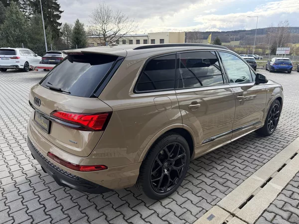 Audi Q7 50TDI 210kW S-LINE GRAVITY ASS - foto 10